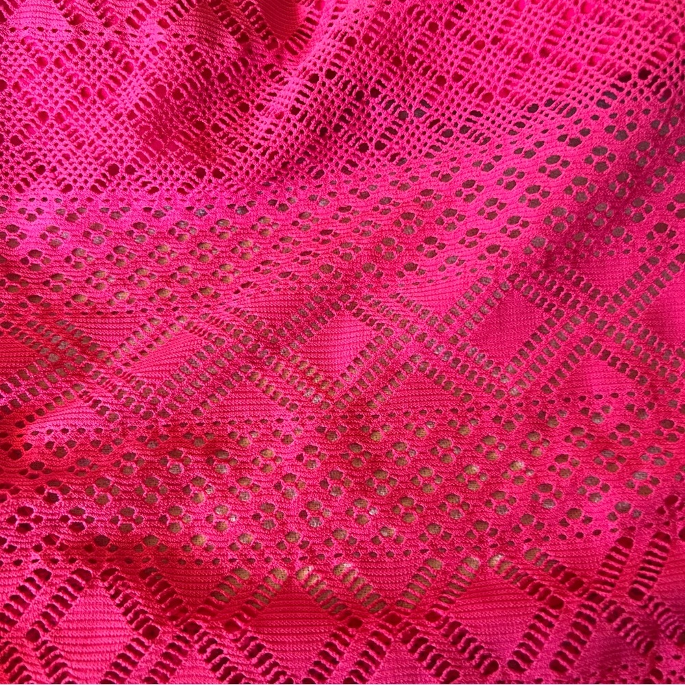 Reaction Kenneth Cole pink crochet halter neck tie bathing suit - Picture 5 of 9